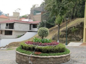 Lic. Sergio Gonzalez Avisos gratis en Mexico lindo en Huixquilucan |  Vendo Terreno. Cerrada Cerro del Potosi. Herradura 3ra Secc. Precioso., En Privada con Caseta-Reja y Vigilancia.