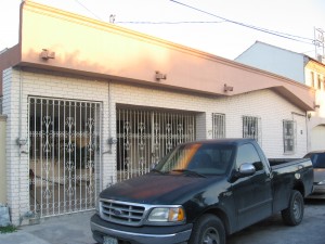 Garza Cantu Bienes R Avisos gratis en Mexico lindo en San Nicol&aacute;s de los Garza |  CASA EN VENTA EN COL ANAHUC, SE VENDE CASA CON DEPARTAMENTO INCLUIDO