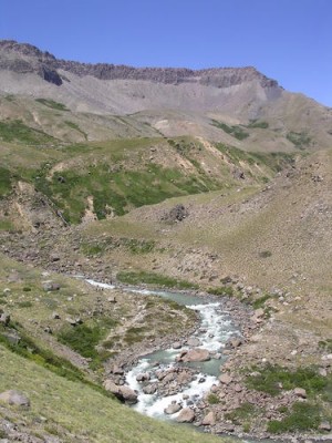 CHRISTIAN BENAVIDES  Avisos gratis en Mexico lindo en La Paz |  VENDO FUNDO CORDILLERANO EN CHILE...SUDAMERICA..., 42000 ACRES. LAGUNAS,AGUAS TERMALES. LUGAR APARTADO DE LA CIVILIZACION...