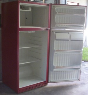 HUGO Avisos gratis en Mexico lindo en Gustavo A. Madero |  VENDO REFRIGERADOR ROJO DE 17 PIES 2PUERTAS, FUNCIONANDO CORRECTAMENTE, EN LA ZONA DE ARAGON