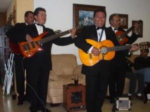 Francisco Javier Mon Avisos gratis en Mexico lindo en Ciudad de Mexico |  Trio musical genero romantico Bolero Ranchero y Balada , Excelencia musical romantica llamanos 59381522