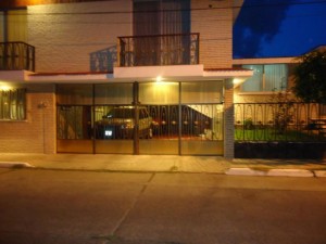 Maria de Jesus Real Avisos gratis en Mexico lindo en Irapuato |  se vende casa en col. las Reynas Irapuato Gto., 4 habitaciones, 2 1/2 ba&ntilde;os, 413m2 de terreno