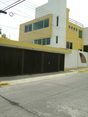 COLDWELL BANKER.COM. Avisos gratis en Mexico lindo en Naucalpan |  CASA EN VENTA-CIUDAD SATELITE, CASA NUEVA EN VENTA EN EXCELENTE UBICACION