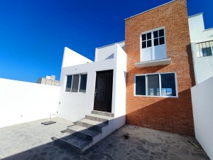 New Alternative Anuncios gratis en Mexico en Tequisquiapan |  Casa en venta con balcón dentro de fracc. vista alta tequisquiapan, Casa en venta dentro de fraccionamiento