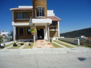 Guillermo Real Avisos gratis en Mexico lindo en Quer&eacute;taro |  Casa en venta Cumbres del Cimatario, Casa en venta Quer&eacute;taro Qro.