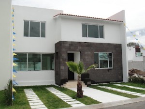 alejandro castillo Avisos gratis en Mexico lindo en San Juan del R&iacute;o |  DIVINA CASA EN SAN JUAN DEL R&iacute;O LISTA PARA HABITAR! , DETALLES EN PIEDRA, CRISTAL, ACERO E ILUMINACION. 