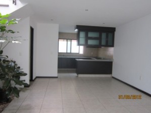 javier Avisos gratis en Mexico lindo en Morelia |  REMATO PRECIOSA CASA EN ALTOZANO, PRECIOSA CASA EN VENTA UBICADA EN ALTOZANO