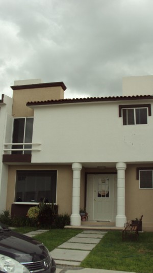 Miguel Poo Avisos gratis en Mexico lindo en Quer&eacute;taro |  Vendo casa en Juriquilla Mayoral II, Ideal para familia con ni&ntilde;os