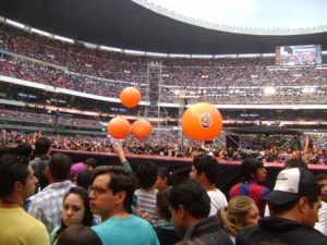 MAGIC LED WALLS Avisos gratis en Mexico lindo en Colima |  Pelotas publicitarias gigantes y venta de pelotas y globos publicitar, Pelotas publicitarias gigantes