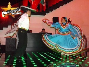Iv&aacute;n Maldonad Avisos gratis en Mexico lindo en Puebla |  Show de danza y folkor en puebla  , Danza folklorica, baile regional