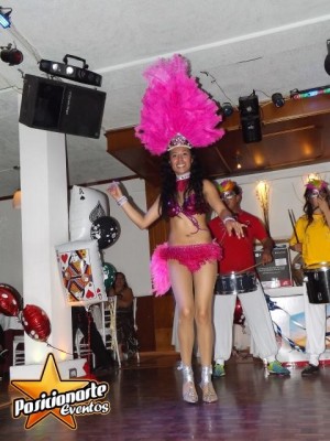 Iv&aacute;n Maldonad Avisos gratis en Mexico lindo en Puebla |  Batucada para amenizar tu aniversario en puebla, Babatucada, bailarinas, samba