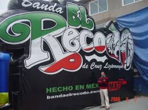 ALP MEXICO Avisos gratis en Mexico lindo en Monterrey |  Inflables publicitarios gigantes en varias formas a elegir, Inflables