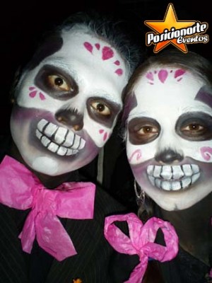 Iv&aacute;n Maldonad Avisos gratis en Mexico lindo en Puebla |  Catrinas, calaveras, zombies, personajes para tu halloween      , Catrinas, calaveras, zombies, halloween    