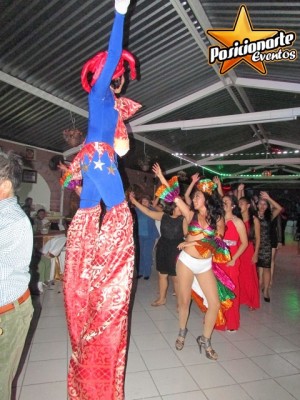 Iv&aacute;n Maldonad Avisos gratis en Mexico lindo en Puebla |  Animaci&oacute;n de baile para graduaciones  , Animaci&oacute;n de baile