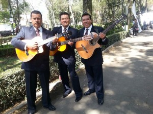 Francisco Javier Mon Avisos gratis en Mexico lindo en Ciudad de Mexico |  Tr&iacute;o de musica romantica, excelencia musical , La mejor calidad sin duda alguna compruebalo