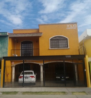 Cristina Tovar  Avisos gratis en Mexico lindo en Zapopan |  Renta en oficina por plaza galerÍas zapopan , Cerca de galerías zapopan 