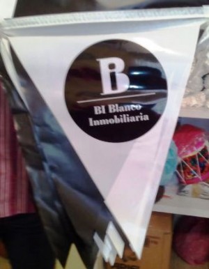 ARMANDO CEDEÑO Avisos gratis en Mexico lindo en Ciudad de Mexico |  Banderines de plastico multicolor o combinados con logos, Banderines