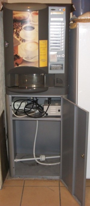 Alejandra kauffmann Avisos gratis en Mexico lindo en Tijuana |  Vendo Maquina Vending de Cafe Brio 250 , Barata $2000 dlls