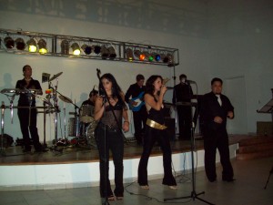 Alex Macias Avisos gratis en Mexico lindo en Guadalajara |  Tecladista Alex Diblacio, comidas, fiestas, bautizos, cumple a&ntilde;os, aniversarios, primeras comuniones