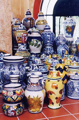 mexhapatiCRO Avisos gratis en Mexico lindo en Guanajuato |  MACETAS TALAVERA LOSA TALAVERA TIBORES JARDINERAS AGUAMANIL, Tibores aguamaniles y toda la losa de talavera la manejamos